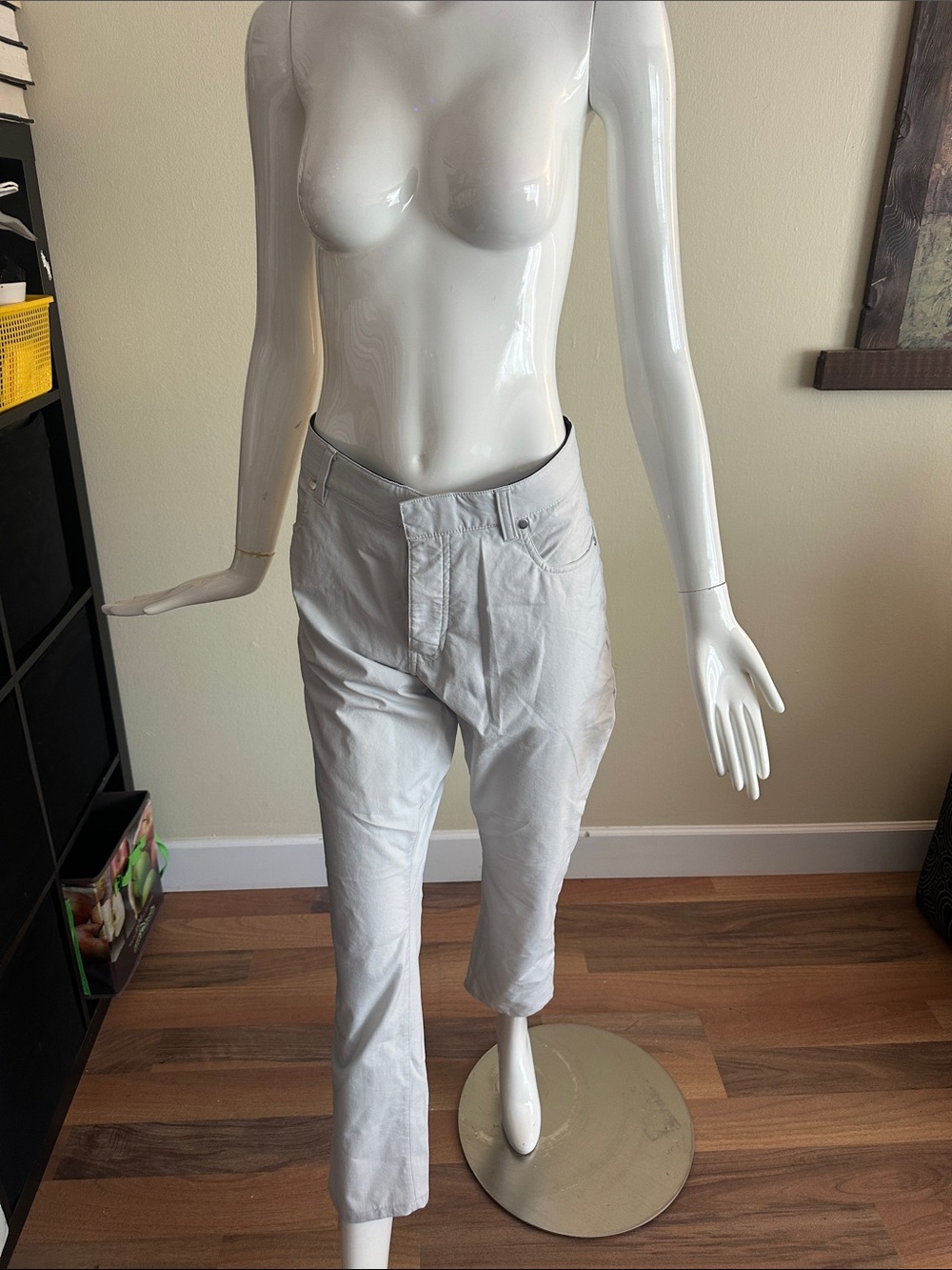 Nike Men's Light Gray Cropped Dress Pants